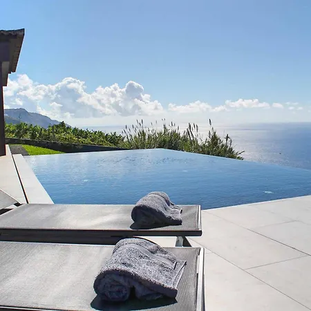 Cliffscape Villa Estreito Da Calheta